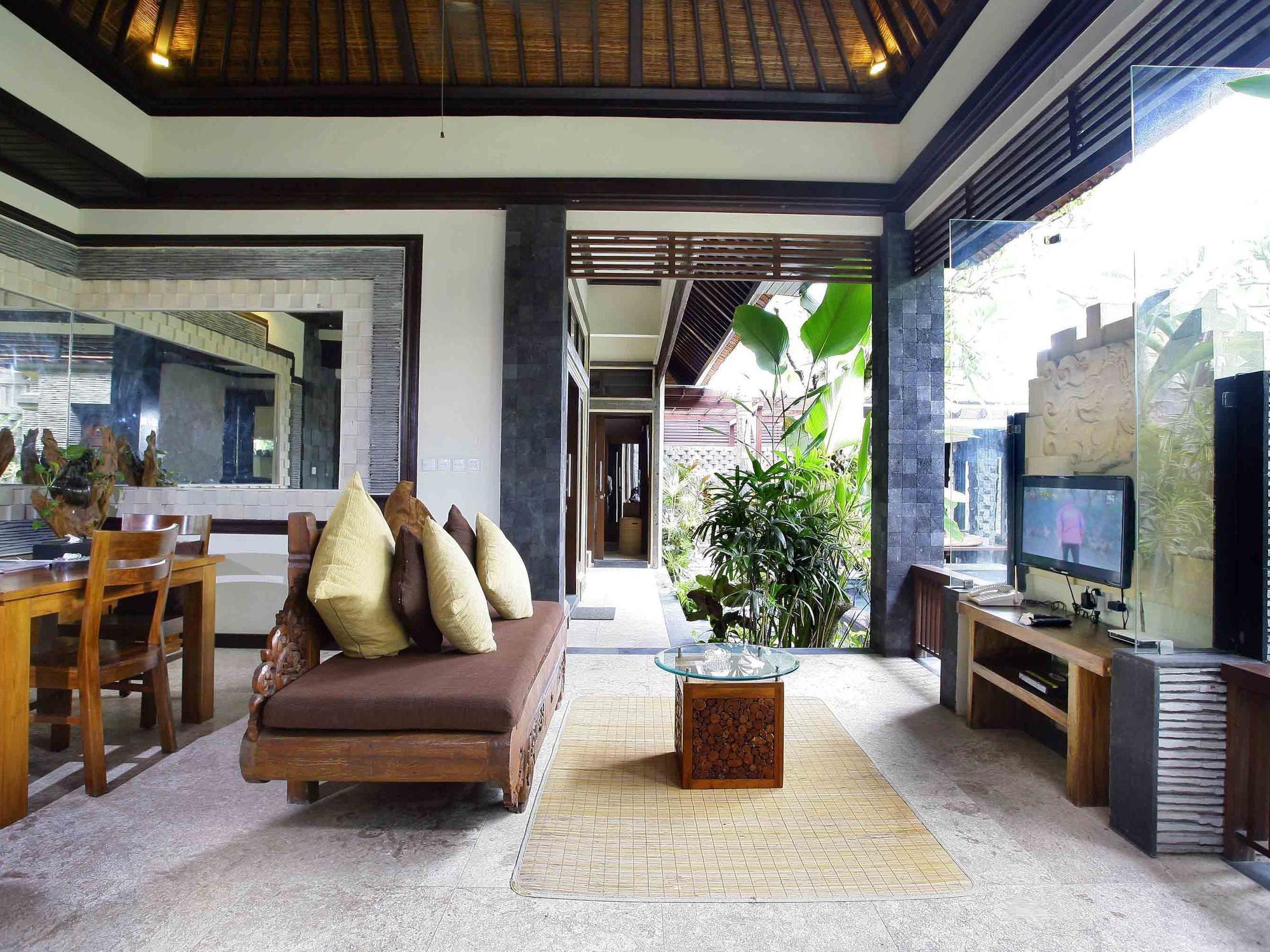 Taman Sari Bali Villas Kerobokan Exterior photo